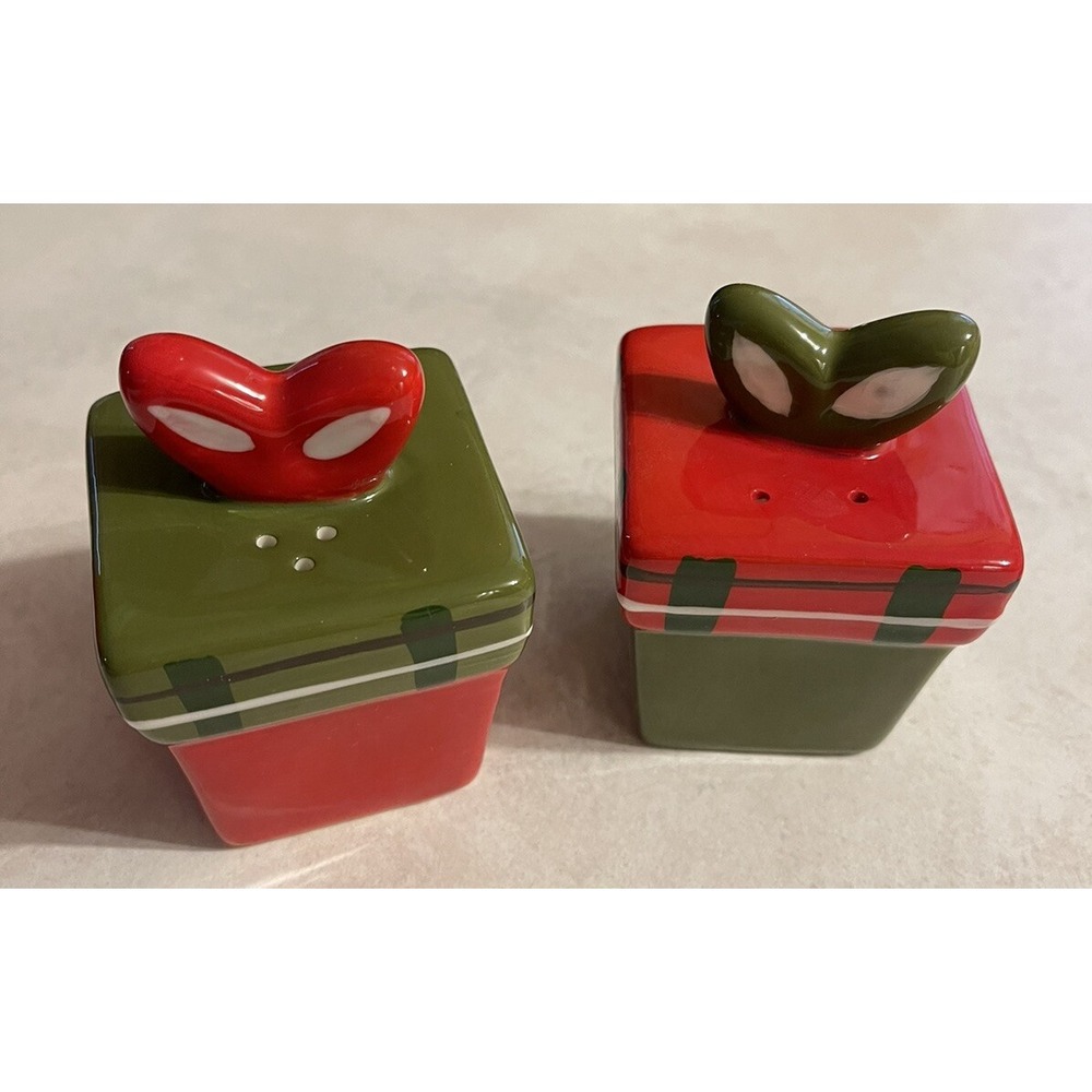 Holiday Time Gift Box Salt & Pepper Shakers